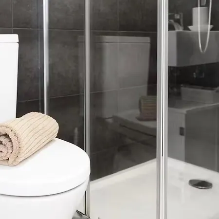 Charming In A Building With A Pool And Terrace Apartman *